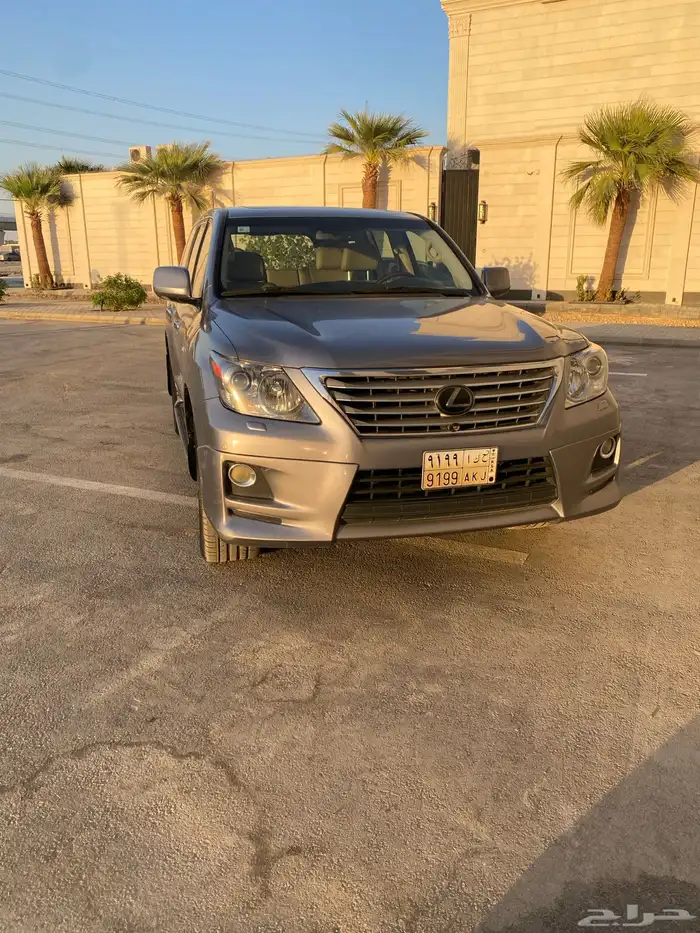 لكزس LX570 2011 4