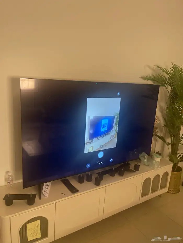 شاشة LG 70 بوصة تلفزيون 0