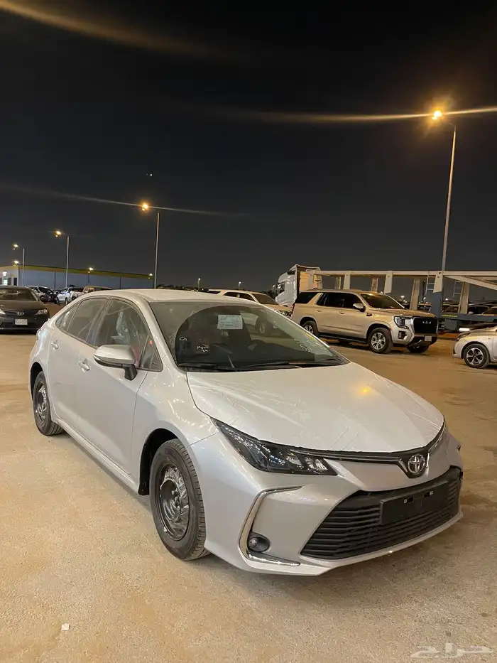 تويوتا كورولا XLI 2.0 طيس بنزين 2025 1