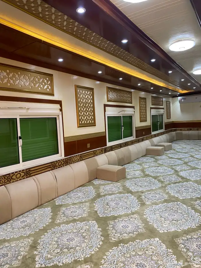 للبيع كرفان طول 20 متر 4