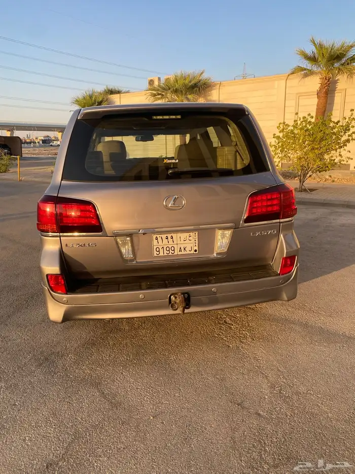 لكزس LX570 2011 0