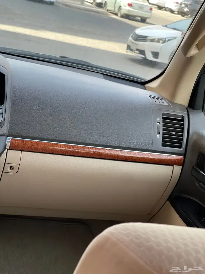 لاندكروزر GXR 2014 فل كامل 27