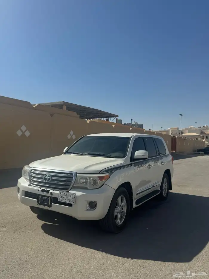 لاندكروزر جي 2014 1