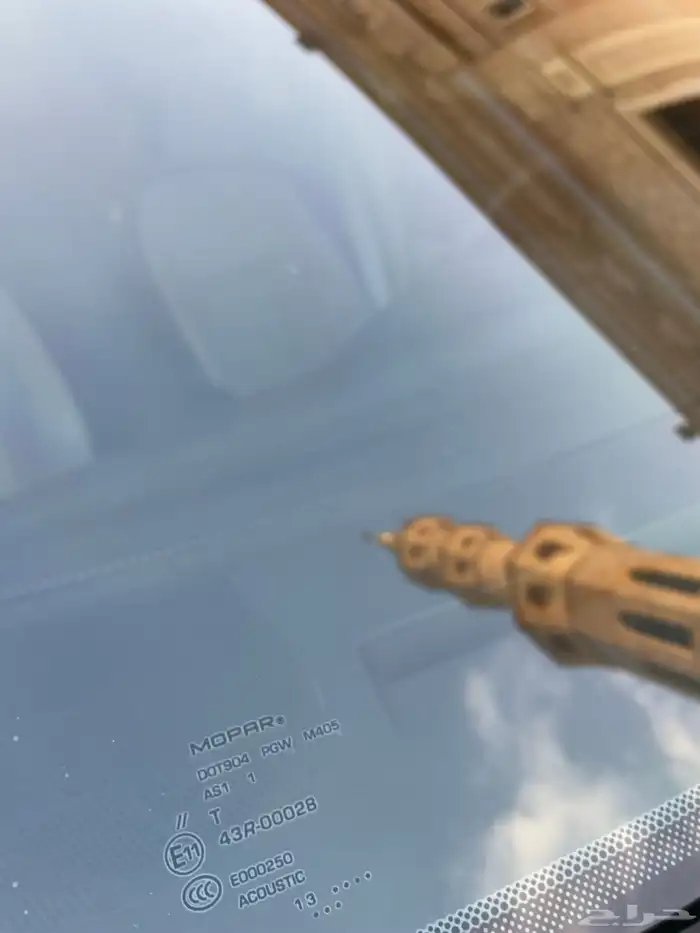 كرايزلر c300 اكزيكتيف 2014 23