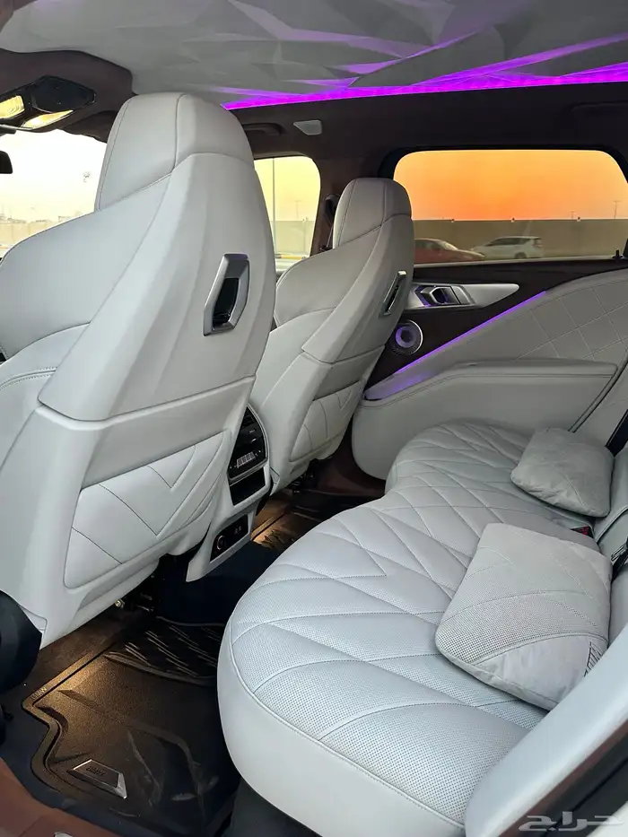 اكس ام بي ام دبليو XM 2024 BMW 8