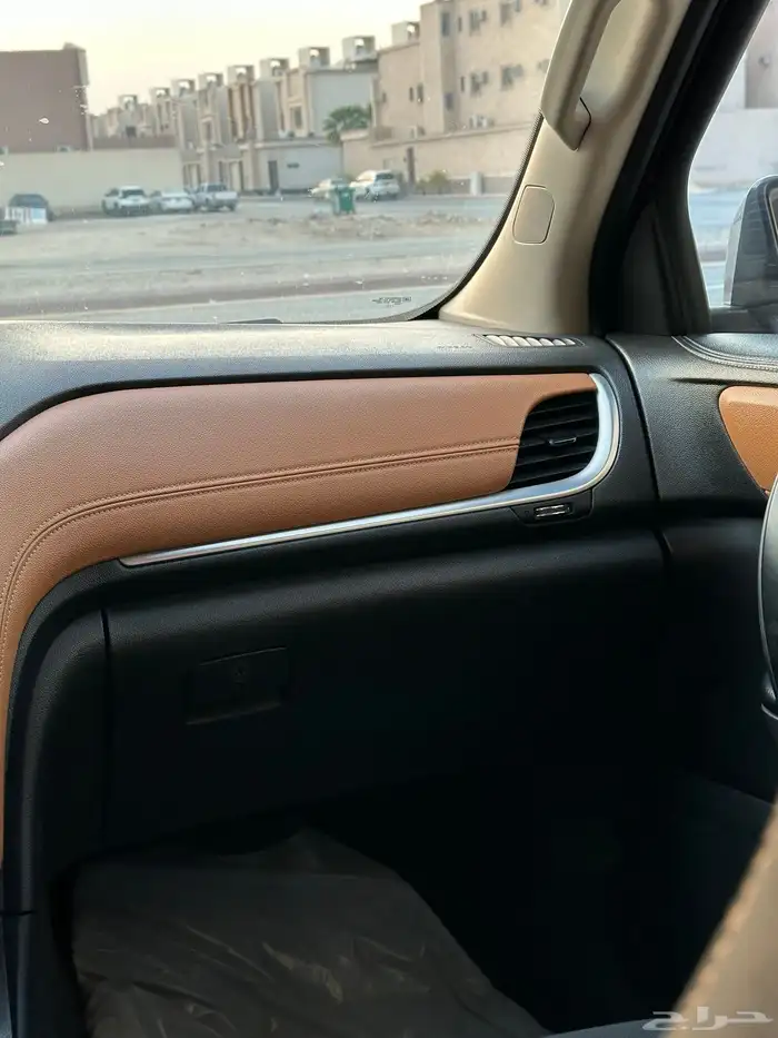 ترافيرس 10
