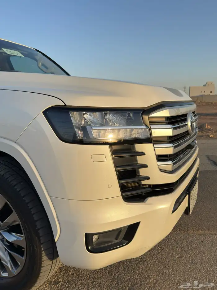 لاندكروزر 2022 GXR ديزل 9