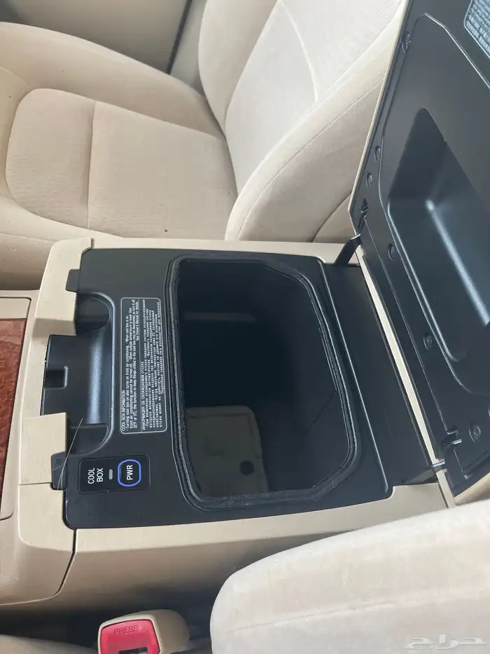 لاندكروزر GXR 2014 فل كامل 31