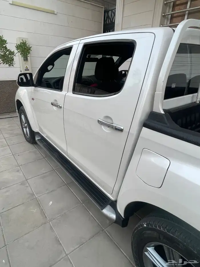 ايسوزو ديماكس 2018 جي تي دبل 1