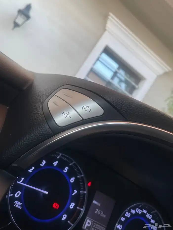 انفنتي QX70 فل كامل 2015 نظيف 53