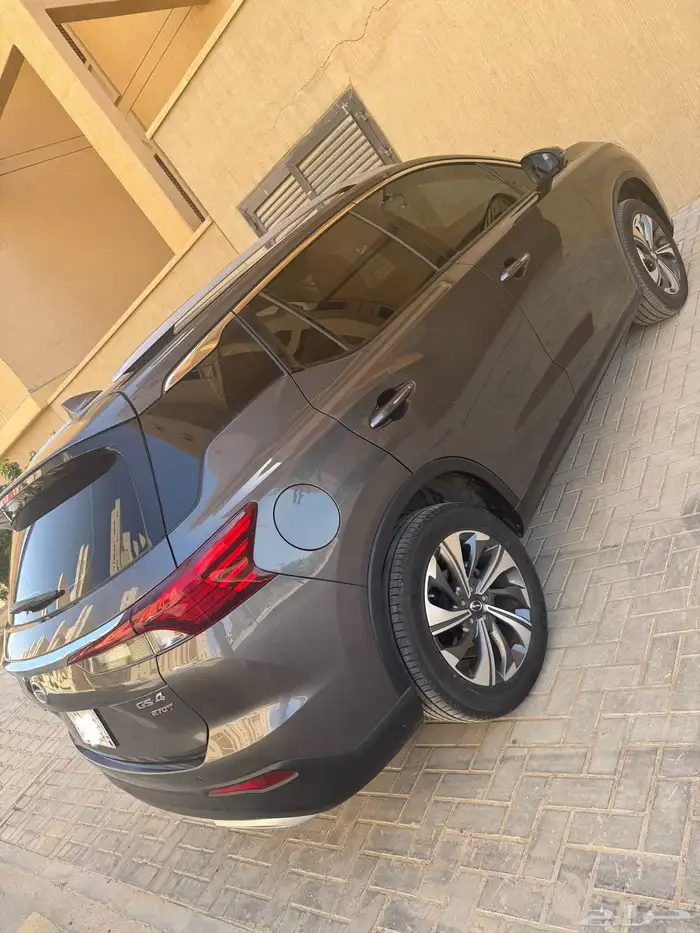 سيارة جاك GS4 0