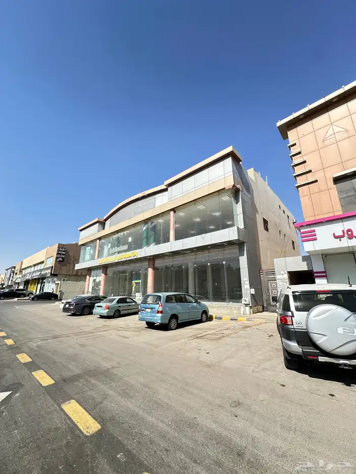 للإيجار عمارة -سكن عمال -شقق-غرف بحي اشبيلية ب150 الف 9