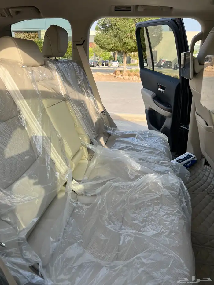جيب لاندكروزر GXR 2023 L5 1