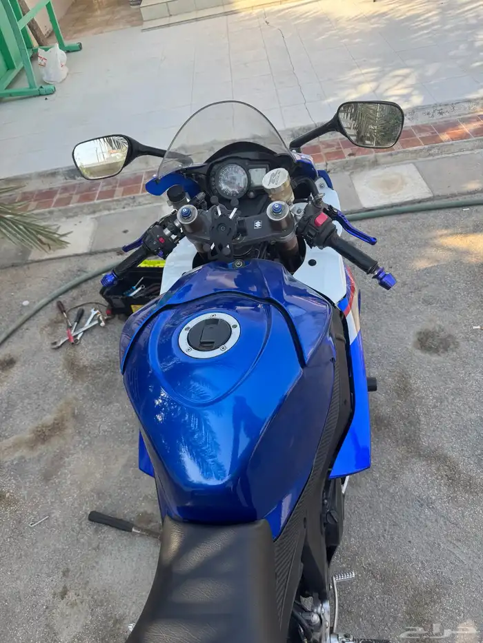 كل الفيابر للبيع جهت يساره جايته طيحه جهت اليمين كامله عدله 3