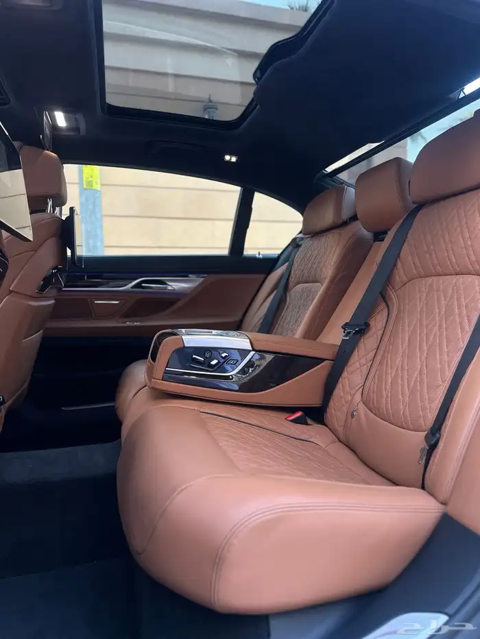 بي ام 740i 2021 ام كت 25