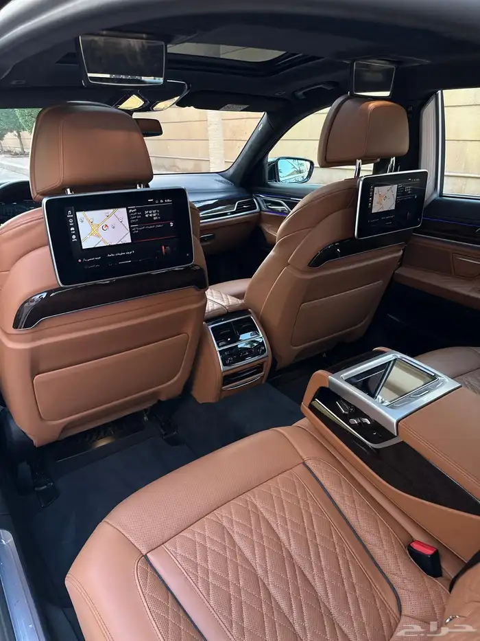 بي ام 740i 2021 ام كت 33