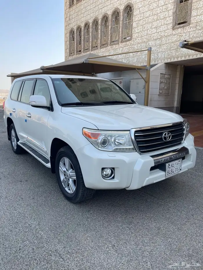 لاندكروزر GXR 2014 فل كامل 20