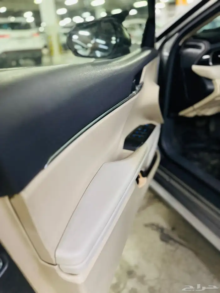 camry 2022. hybrid. first owner 12