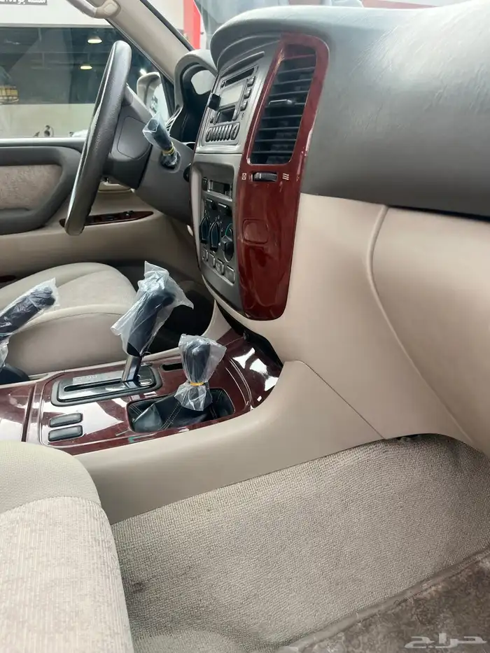 جيب جكسار GXR2004 مخزن 8