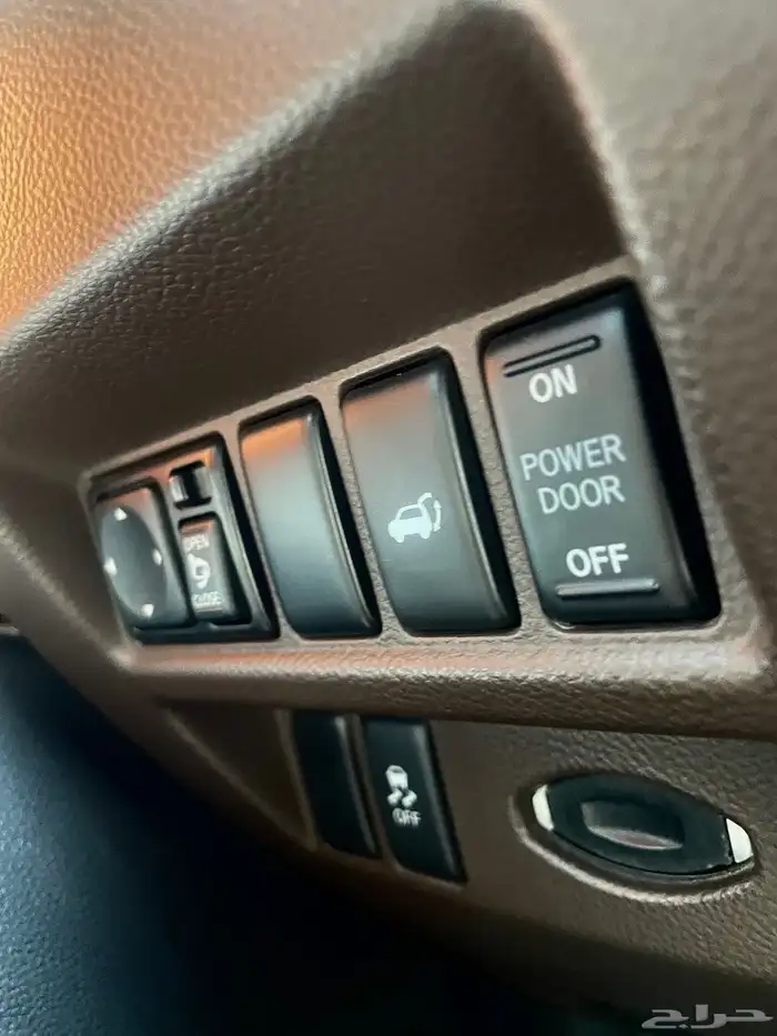 انفنتي QX70 فل كامل 2015 نظيف 49