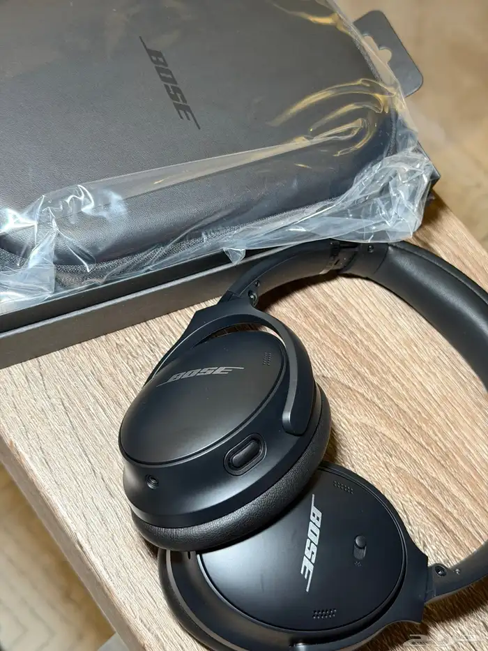 سماعات بوز Q45 Bose عزل صوت نظيفه جدا 1