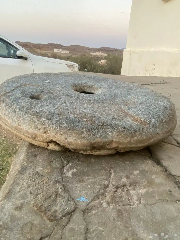 يوجد تراث للبيع رحا 1