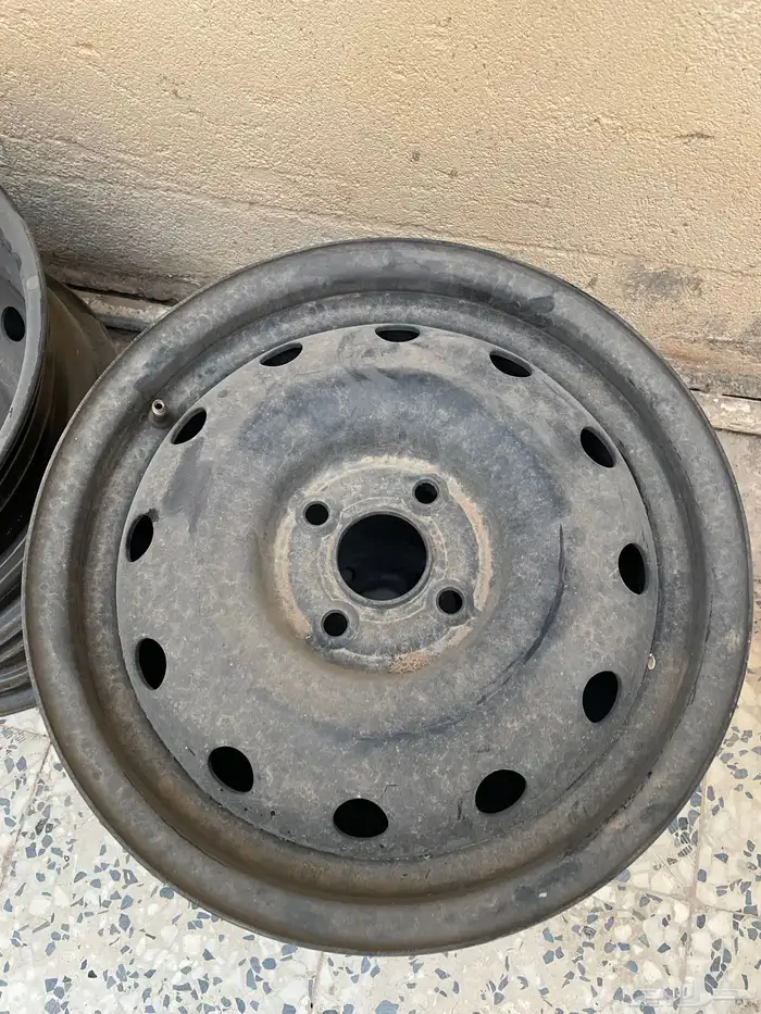 جنوط سيارة 2