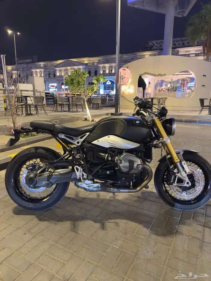 BMW R nine t 1
