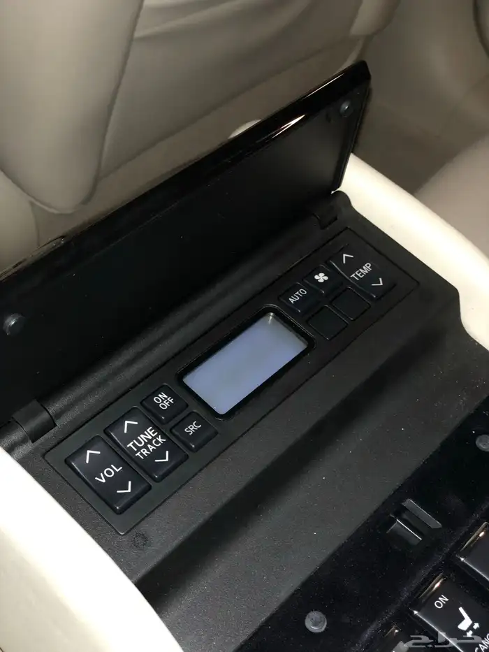 إنفينتي Q70 2017 19