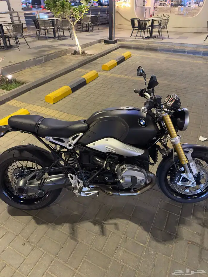 BMW R nine t 2