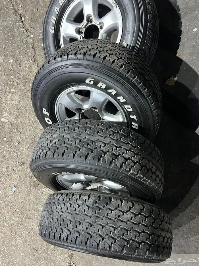 جنوط 98 جيب مقاس 16 كفرات دنلوب تاريخ 24 شبه الجديد 18