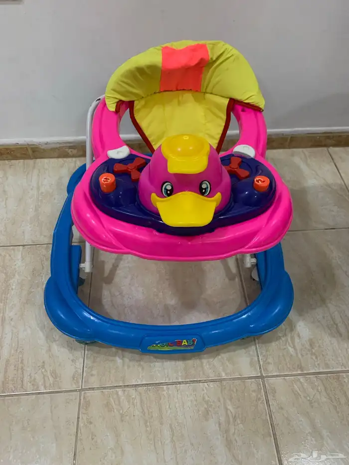 كرسي سيارة للاطفال وبانيو ومشاية اطفال 4