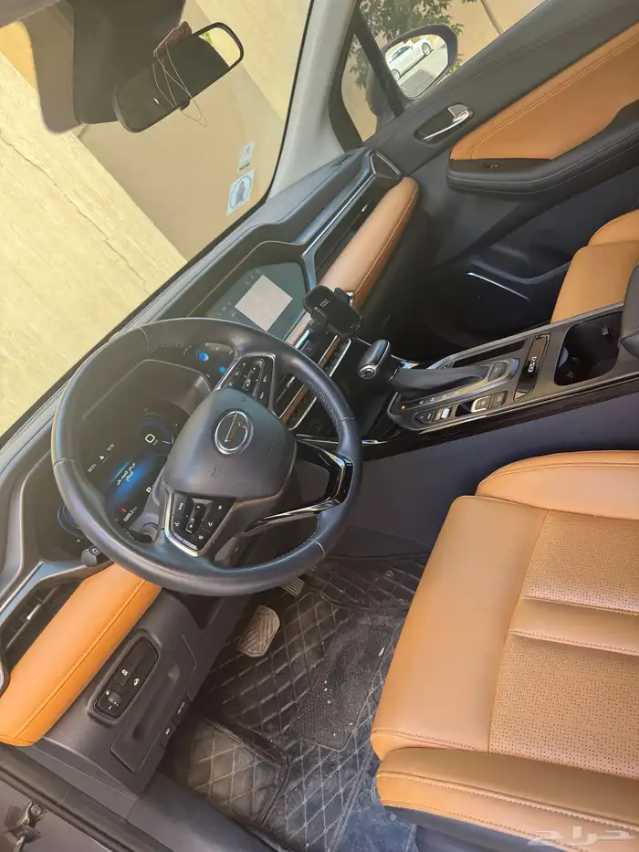 سيارة جاك GS4 1
