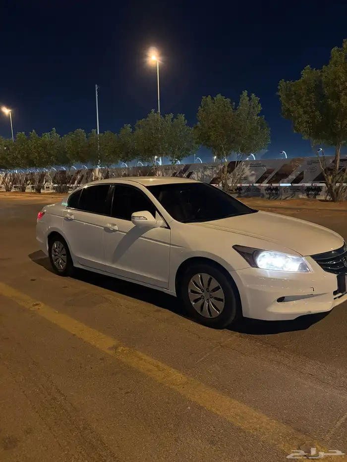 هوندا اكورد 2012 3