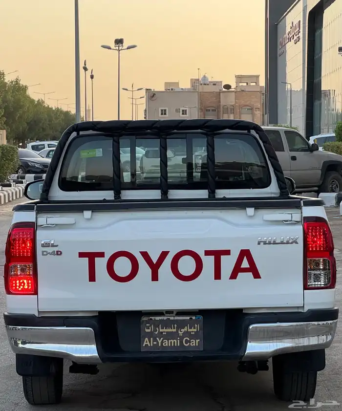 تويوتا هايلوكس 2023 ديزل 2.4 7