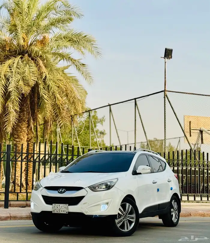 هيونداي توسان فل كامل LIMITED قمة النظافة دبل 2015 18