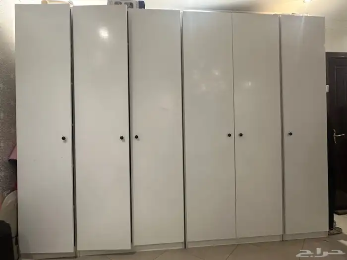 غرفة نوم سرير كبير   سرير صغير و دولاب 6 ابواب 0