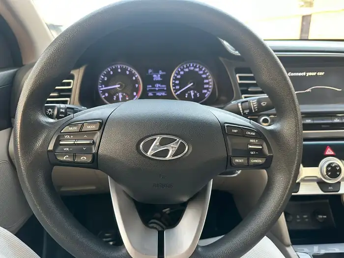 للبيع هونداي النترا 2020 نص فل 21