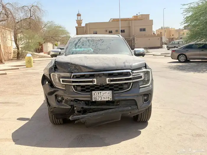 فورد ايفيرست ليميتد 2024 مصدوم 4