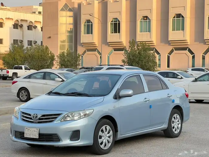 تايوتا كورولا 2013 XLi 0