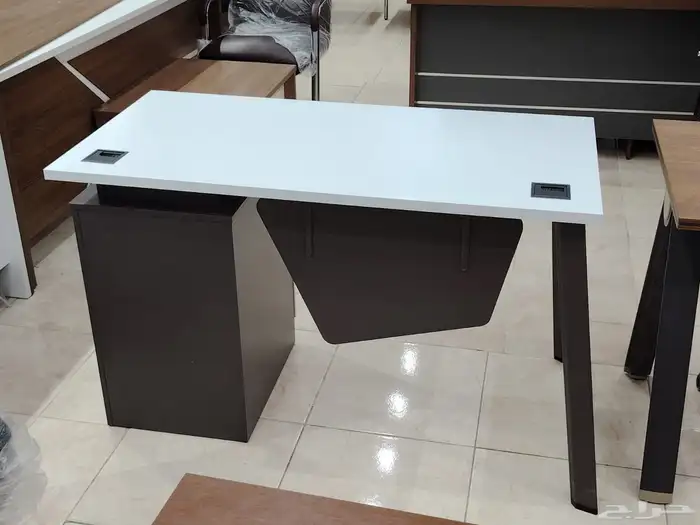 طاولة مكتب بيضاء حديثة بأحجام مختلفة 10
