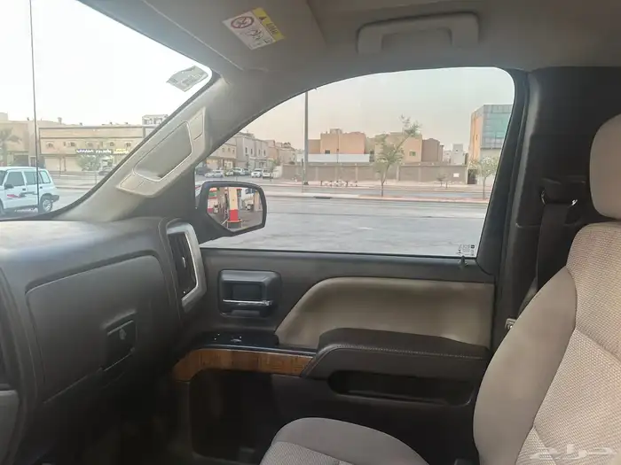 للبيع سييرا SLE Z71 موديل 2017 13