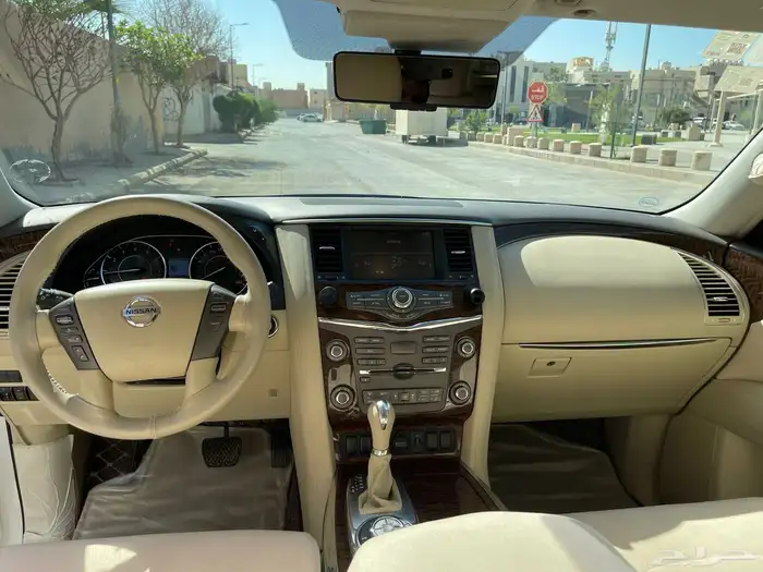 نيسان باترول 2019 نص فل SE2 ماشي 220 قمة فالنظافه 21