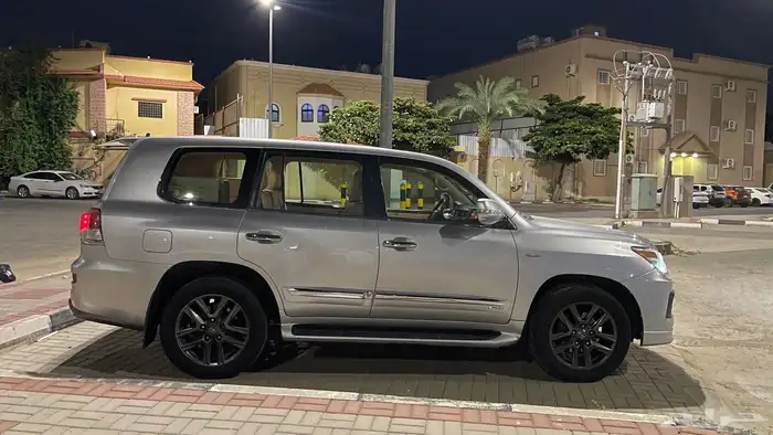 جيب لكزس 2010 0