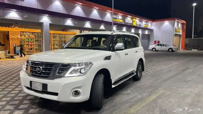 نيسان باترول ابيض 0