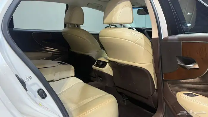 لكزس LS350 2018 بحالة نظيفة جدا 22