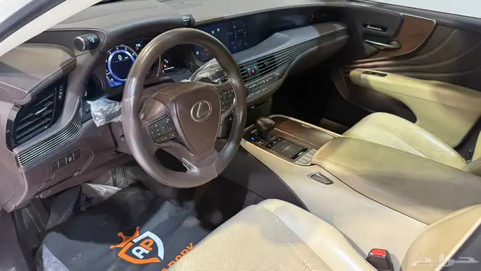 لكزس LS350 2018 بحالة نظيفة جدا 12