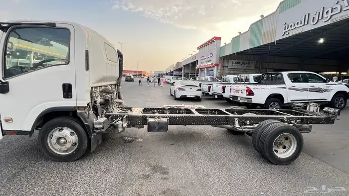 ايسوزو 2022 شاصيه دينا NP مكينه كبير 5 متر 3