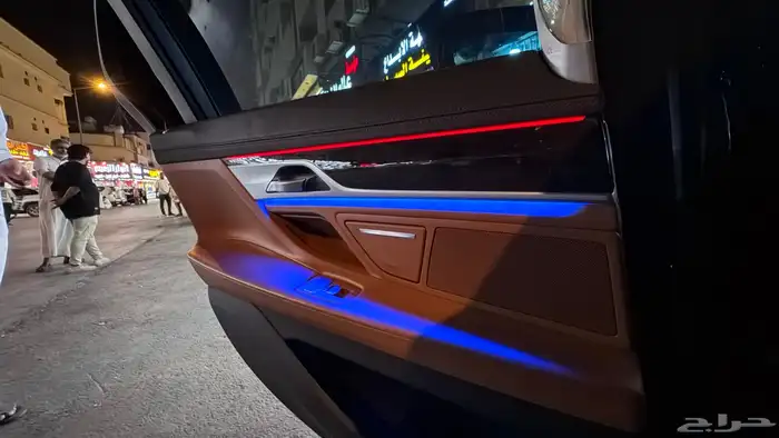 تركيب لد داخلي على سيارة BMW 740 2019 4