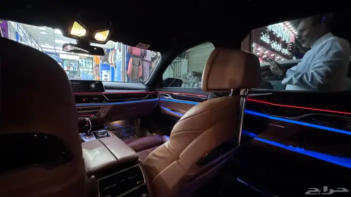 تركيب لد داخلي على سيارة BMW 740 2019 3